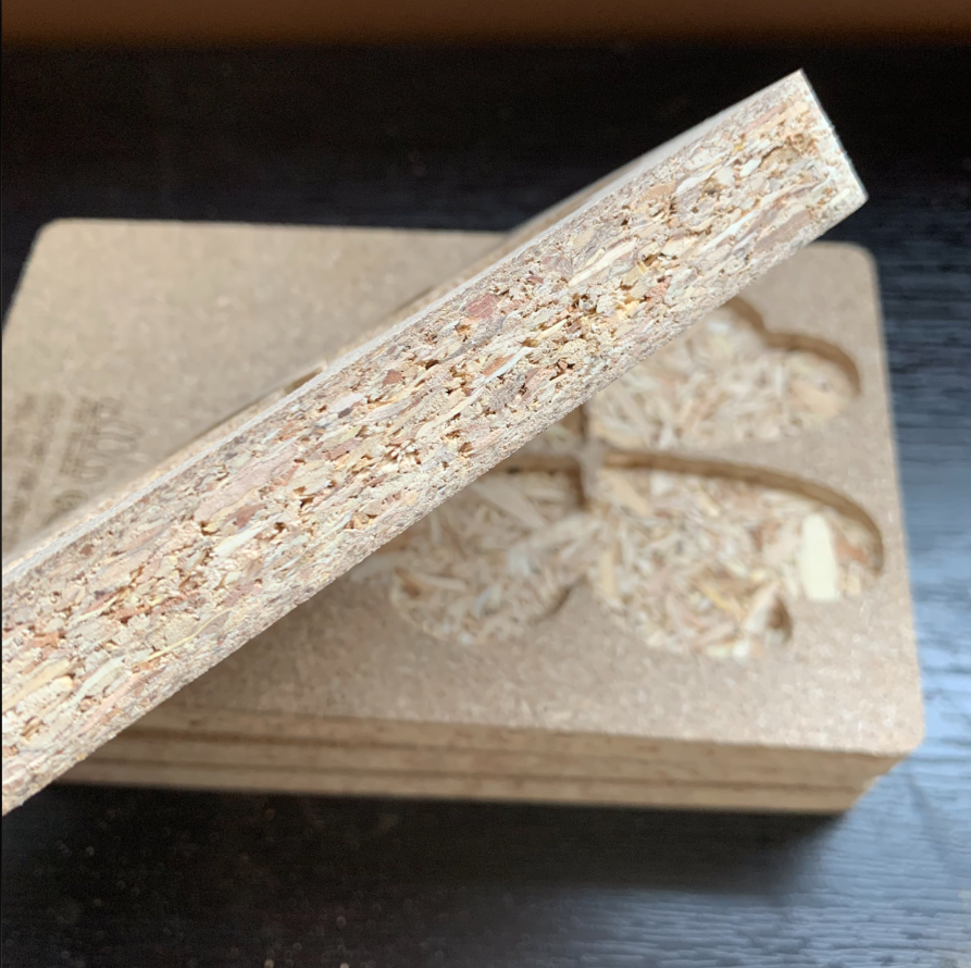 实木驻马店颗粒板是什么材质？优缺点一次性说清！